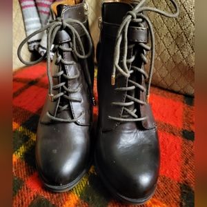 Banana Republic boots sz 6.5